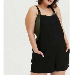 Torrid Black Linen Shortall